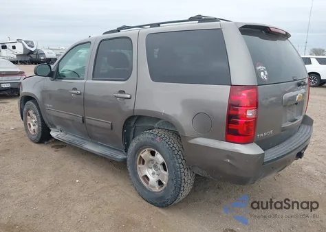 2013 Chevrolet Tahoe Ls из США, поврежденный, VIN 1GNSCAE03DR139594